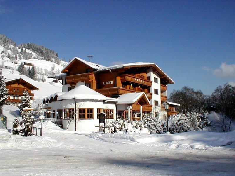 Alpenhotel Wildschoenau B&B Extérieur photo